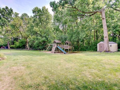 8037 Tanager Court Indianapolis IN 46256