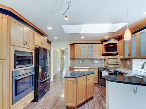 8037 Tanager Court Indianapolis IN 46256