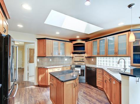 8037 Tanager Court Indianapolis IN 46256