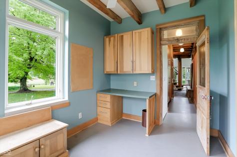 7070 S 650 W Columbus IN 47201