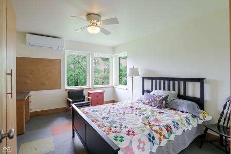 7070 S 650 W Columbus IN 47201