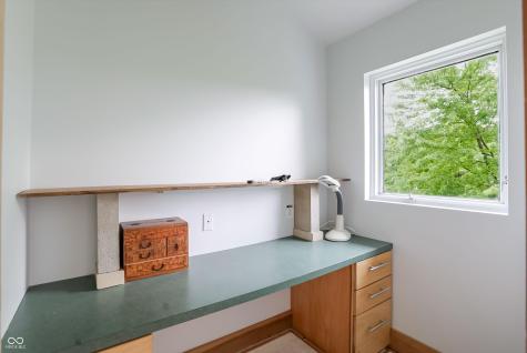7070 S 650 W Columbus IN 47201