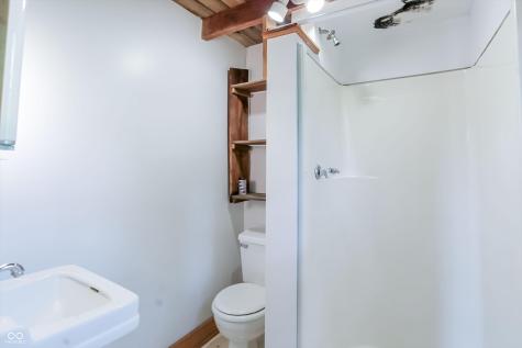 7070 S 650 W Columbus IN 47201