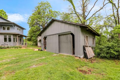 7070 S 650 W Columbus IN 47201