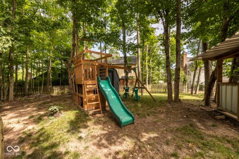 8362 La Habra Lane Indianapolis IN 46236