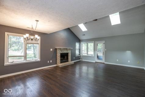 8362 La Habra Lane Indianapolis IN 46236
