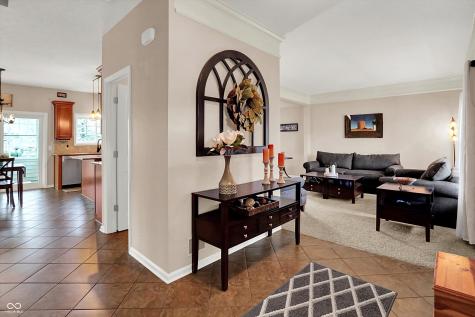 11008 Stratford Way Fishers IN 46038