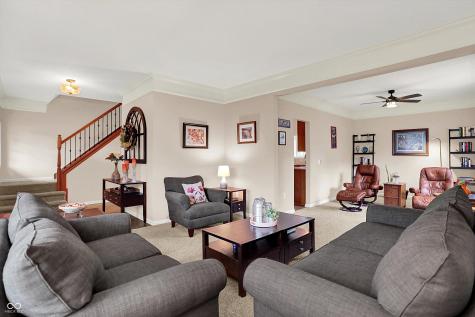 11008 Stratford Way Fishers IN 46038