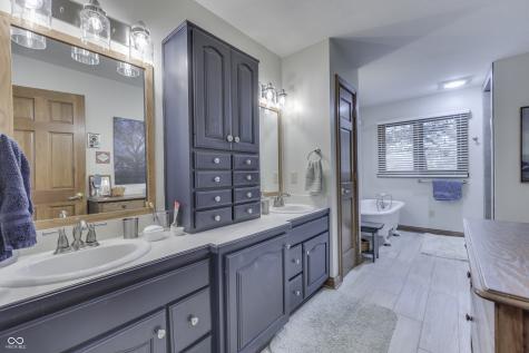 7718 Ashtree Drive Indianapolis IN 46259