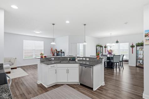 4160 Cairo Way Avon IN 46123