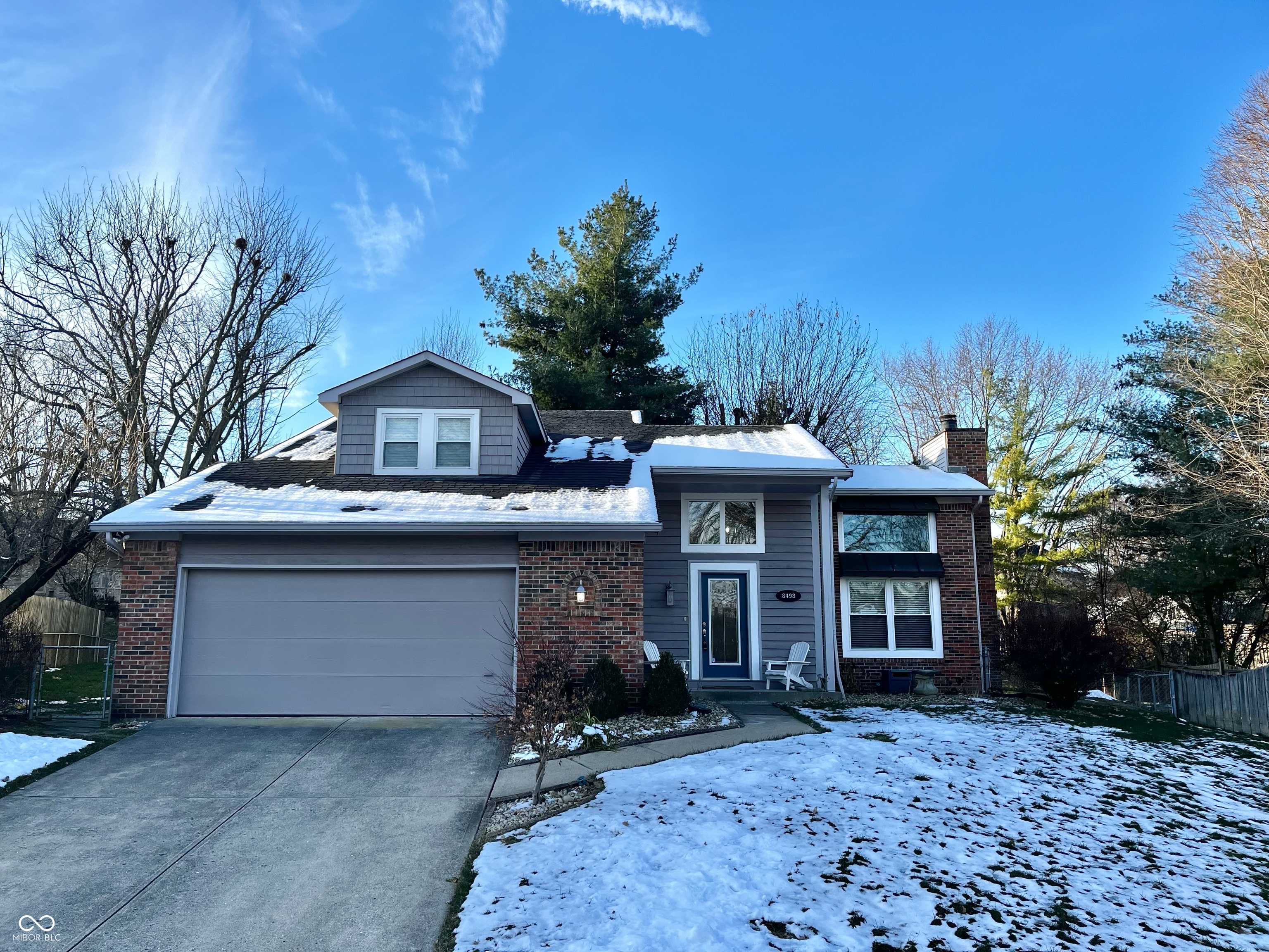 8498 Seattle Slew Lane Indianapolis IN 46217
