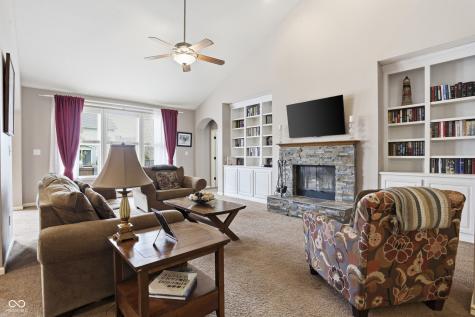 6093 Mountain Hawk Drive Zionsville IN 46077