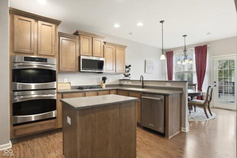 6093 Mountain Hawk Drive Zionsville IN 46077