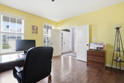 6093 Mountain Hawk Drive Zionsville IN 46077