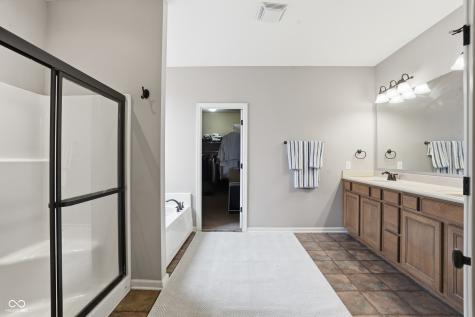 6093 Mountain Hawk Drive Zionsville IN 46077