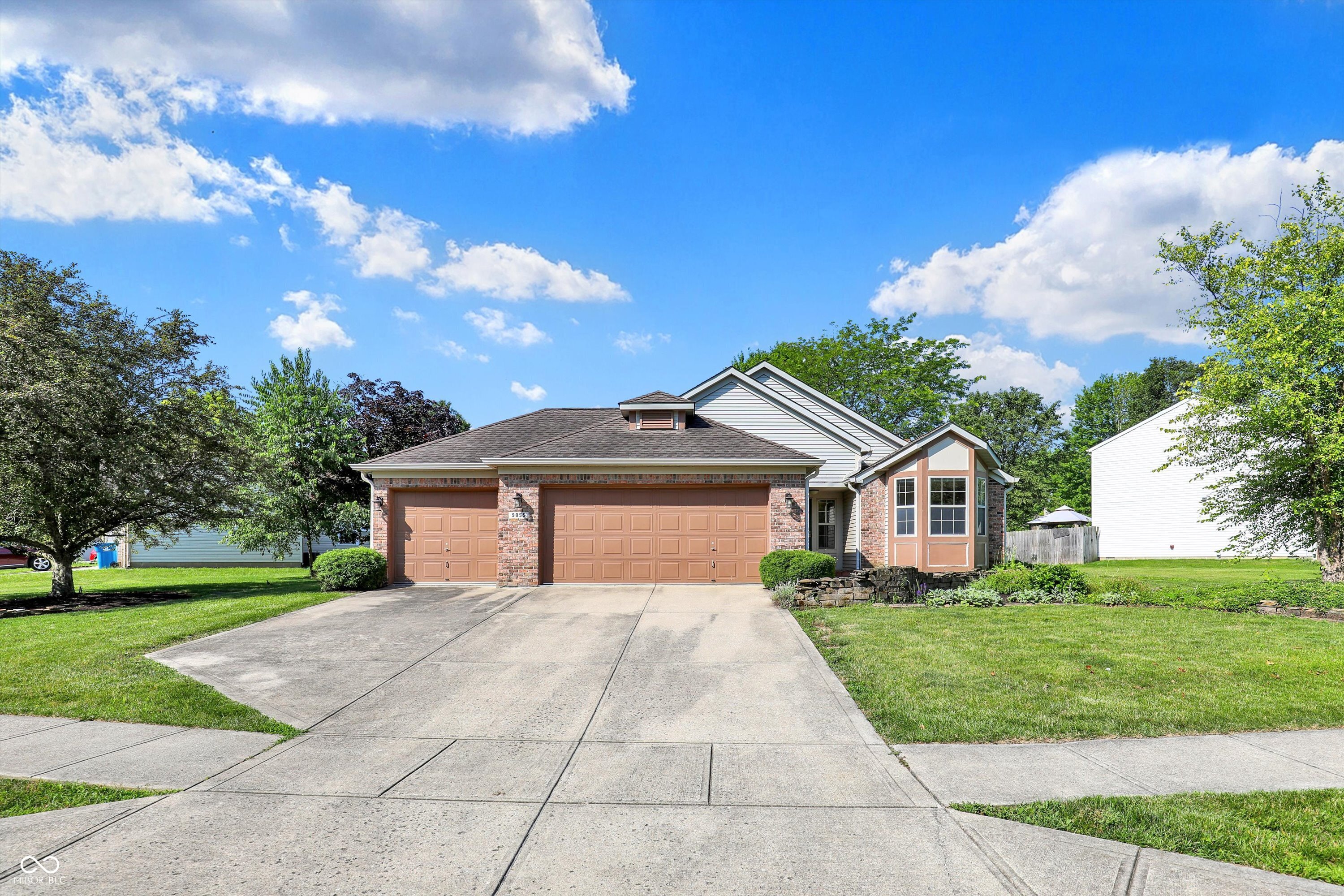 9055 Glass Chimney Lane Fishers IN 46037
