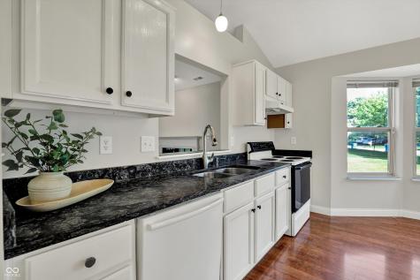 9055 Glass Chimney Lane Fishers IN 46037
