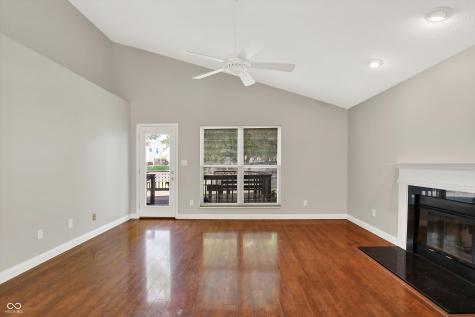 9055 Glass Chimney Lane Fishers IN 46037