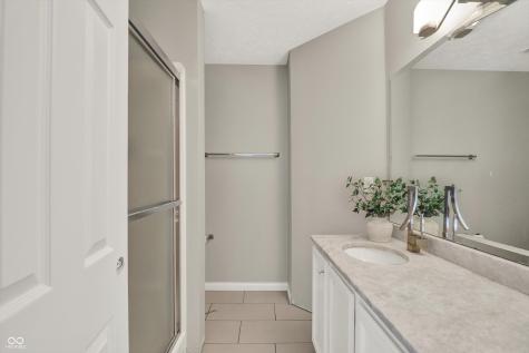 9055 Glass Chimney Lane Fishers IN 46037