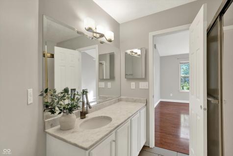 9055 Glass Chimney Lane Fishers IN 46037
