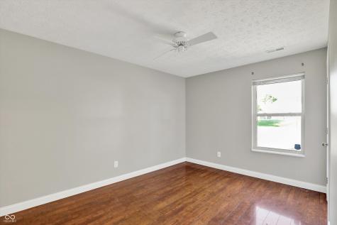 9055 Glass Chimney Lane Fishers IN 46037