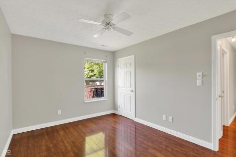 9055 Glass Chimney Lane Fishers IN 46037