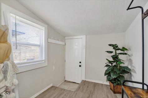 611 Lincoln Street Indianapolis IN 46203