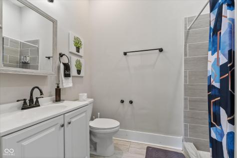 611 Lincoln Street Indianapolis IN 46203