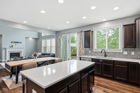 8842 Windpointe Pass Zionsville IN 46077