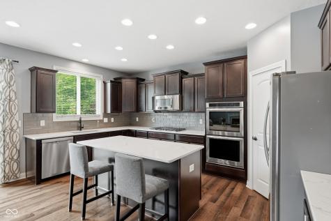 8842 Windpointe Pass Zionsville IN 46077