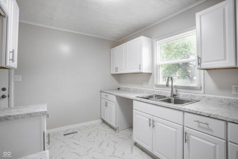 2042 Kessler Boulevard North Drive Indianapolis IN 46220
