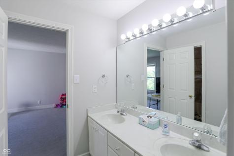 13121 Irwin Way Carmel IN 46032