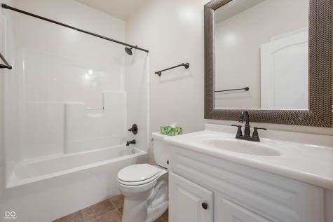 5026 W Stonehaven Lane New Palestine IN 46163