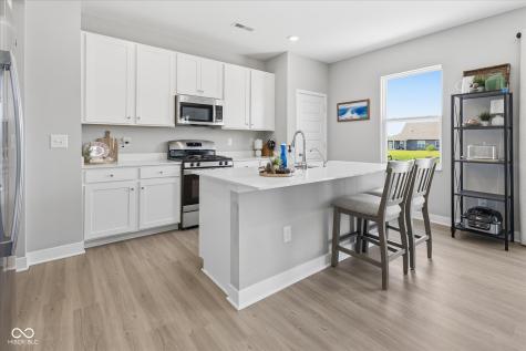 8711 Laurelton Place Brownsburg IN 46112