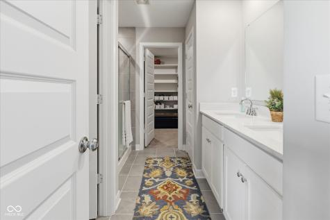 8711 Laurelton Place Brownsburg IN 46112