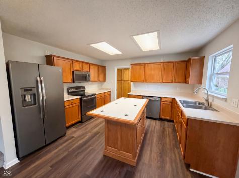 1108 Albemarle Circle Noblesville IN 46062