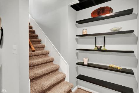 1095 Williamsburg Lane Zionsville IN 46077