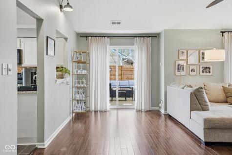 9103 Fireside Drive Indianapolis IN 46250