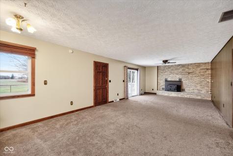 6138 N 75 W Whiteland IN 46184