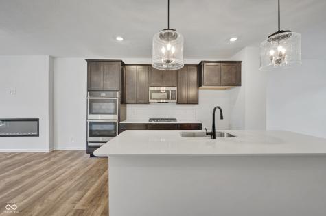 4498 Yellowwood Avenue Brownsburg IN 46112