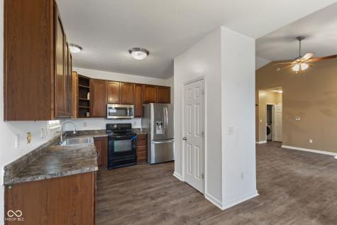 2209 Leeward Court Greenwood IN 46143