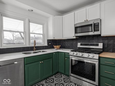 2027 E 54th Street Indianapolis IN 46220