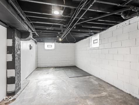 2027 E 54th Street Indianapolis IN 46220