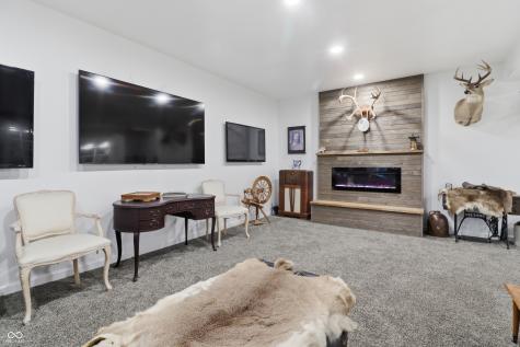 8855 Stoddard Lane Indianapolis IN 46217