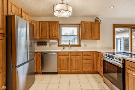 925 S Westchester Park Drive Yorktown IN 47396