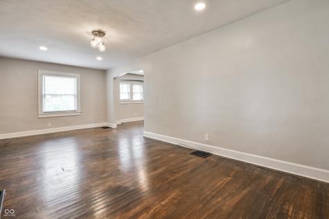 957 E Yoke Street Indianapolis IN 46203