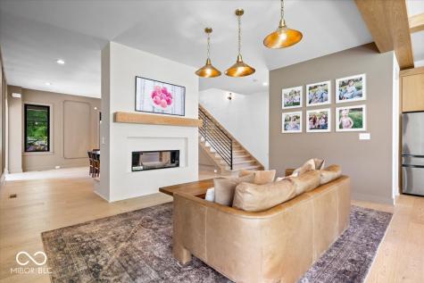 631 1st Avenue NW Carmel IN 46032