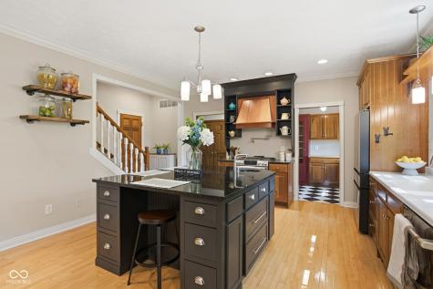 1603 S Jeanne Court New Palestine IN 46163