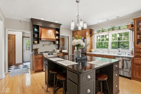 1603 S Jeanne Court New Palestine IN 46163
