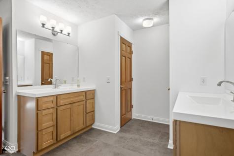 1603 S Jeanne Court New Palestine IN 46163
